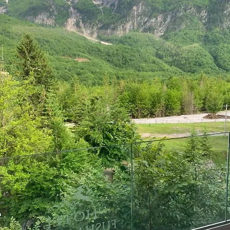 Hotel Fusha E Gjes Valbone