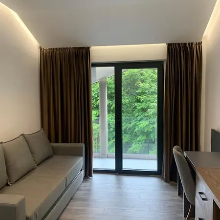 Fusha E Gjes فالبني