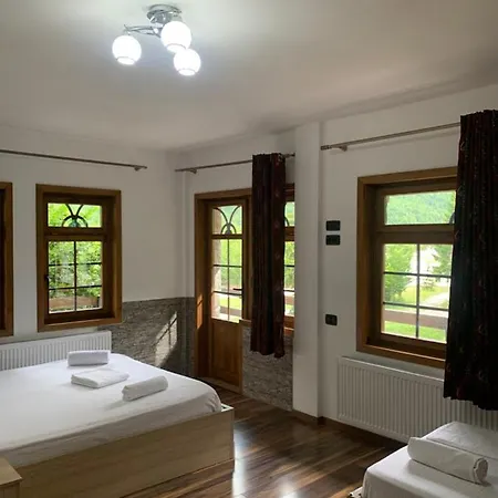 Fusha E Gjes Hotel 3*