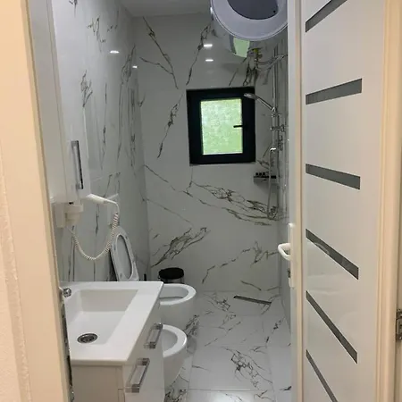 Fusha E Gjes Hotel 3*